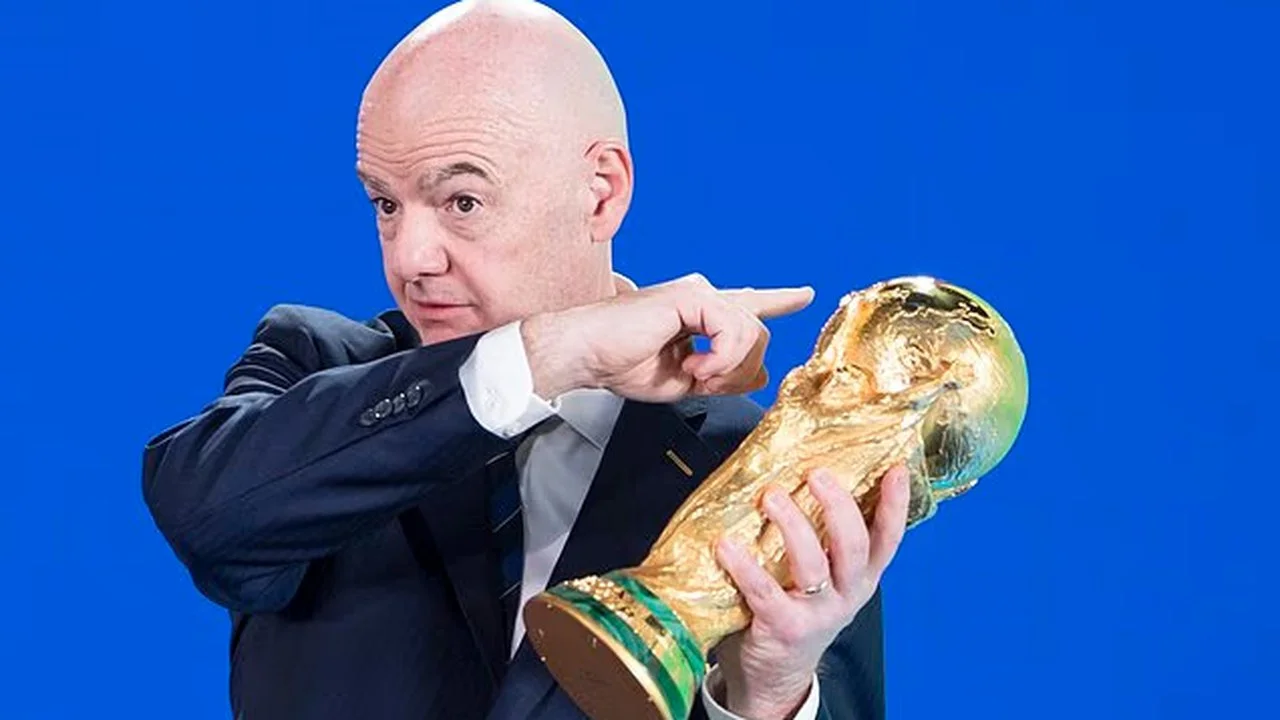 因凡蒂诺治下FIFA数据趋势对比:从协作到独裁的路径分析