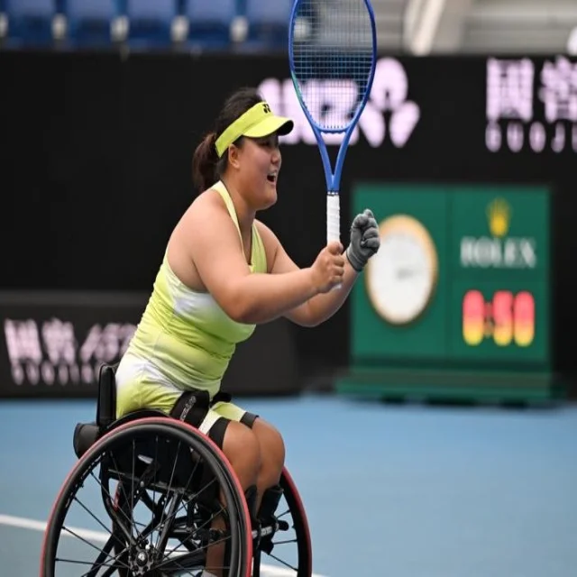 欧联杯八强战全面展开角逐激烈